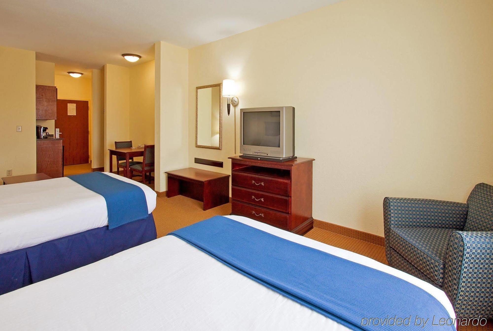 Holiday Inn Express Hotel & Suites Panama City-Tyndall מראה חיצוני תמונה